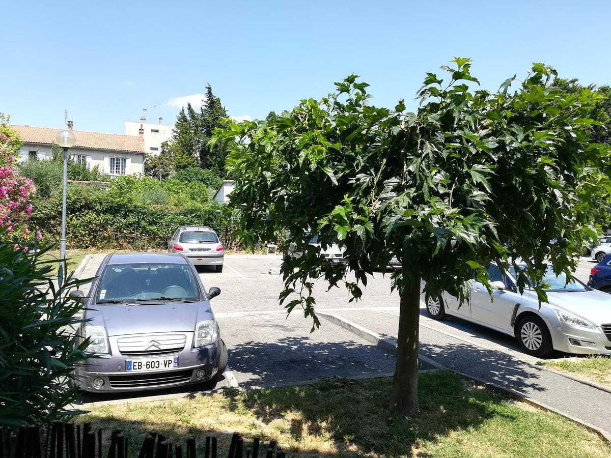 High Standing Apart 55M2 - Reserved Parking - 1 Room Avignon Luaran gambar